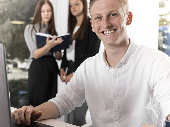 Ausbildung Kaufmann/-frau für Groß- und Außenhandel (m/w/d) / 01.09.2027